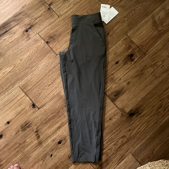 Athletes Brooklyn Ankle pants - Picture 3 of 5